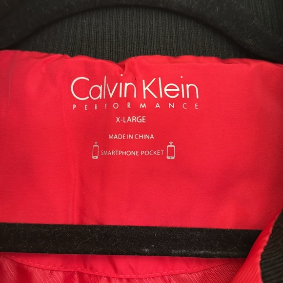 Calvin Klein Performance Red Puffer Vest Size XL - Picture 5 of 11